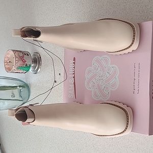 SAM & LIBBY LENNON HEELED BOOTS SIZE 9.5